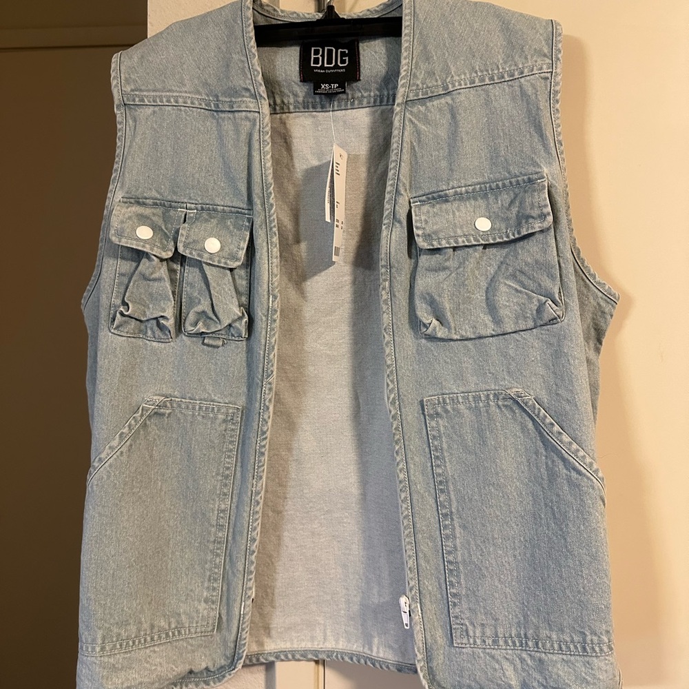 Jean Vest